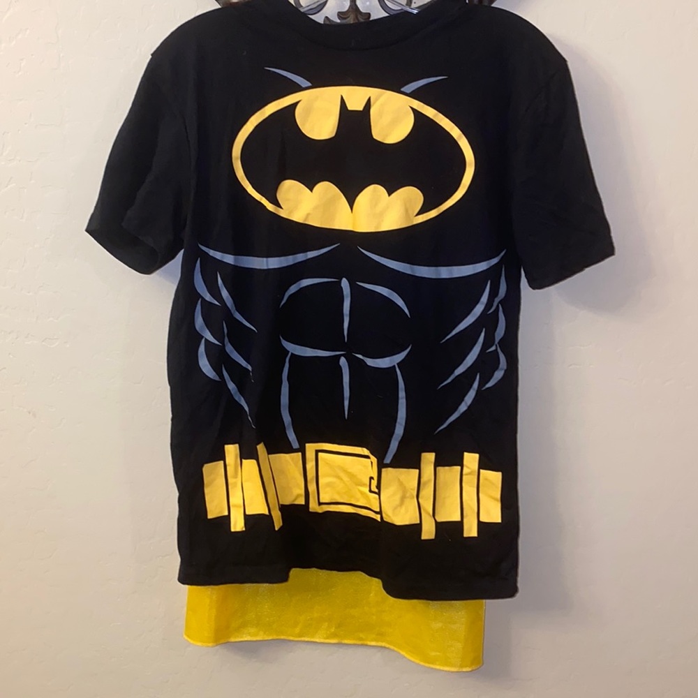 Batman Tshirt. Perfect for Halloween